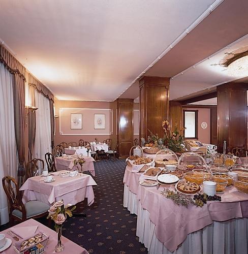 Hotel Regina Olga Lake Como 外观 照片